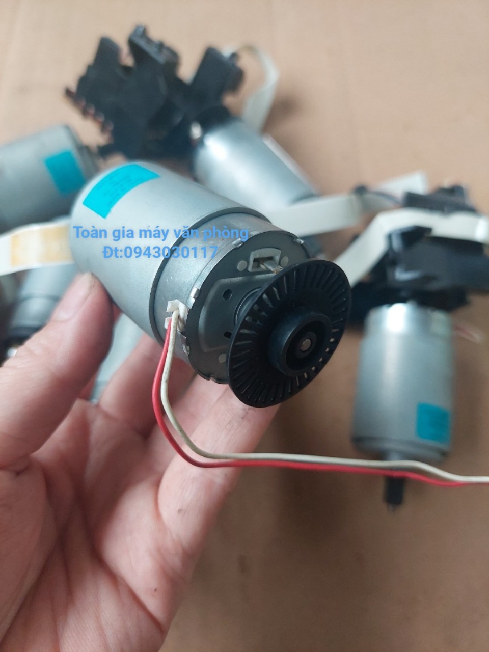 Mo-tor-may-hp-1522-mo-tor-775-boc-may-2.jpg